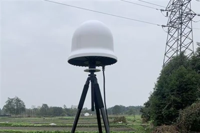 Upotreba i karakteristike 360 ​​stepeni satelitske navigacije obmanjujući UAV